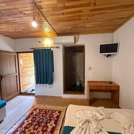 Likya Yanartas Çıralı